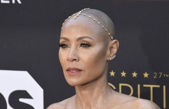 Un mois après la gifle, Jada Pinkett Smith annonce qu'elle est au plus mal !