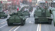 Les chars russes sont dans les rues de Moscou pour les répétitions de la parade militaire du 9 mai
