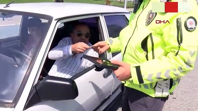 Trafik denetiminde yakalanan sürücünün savunması şaşırttı! Emniyet kemeri yok ki!