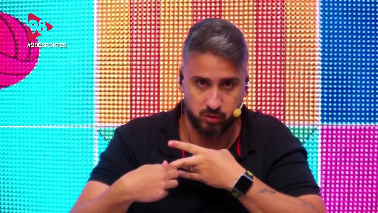 98 Esportes | "Se o Turco falasse português, será que a paciência seria maior? Eu acho que seria", comenta Alexandre Silva