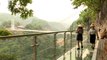 Vietnam : inauguration d'un pont en verre vertigineux