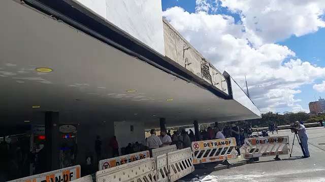 Parte do teto da Rodoviária do Plano Piloto desaba nesta sexta-feira
