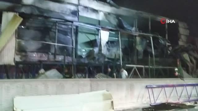 Kozmetik ürünleri fabrikasında patlama ve yangın