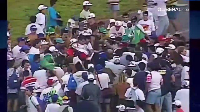Senna - Vitória em Interlagos 1993 - Nos braços do povo