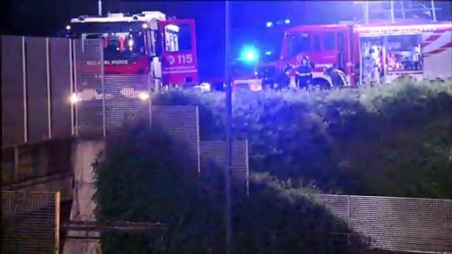 Due morti carbonizzati a Bologna dopo l'incidente: il video dei soccorsi