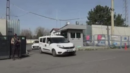 DİYARBAKIR - Kesinleşen hapis cezaları bulunan 5 hükümlü yakalandı