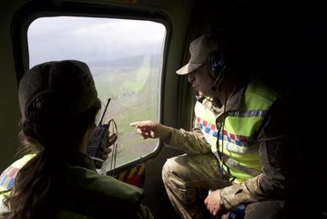 Jandarmadan Erzurum'u çevre illere bağlayan kara yollarında helikopterle bayram denetimi