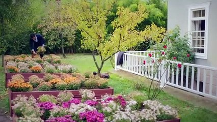 Stiletto Vendetta - Capítulo 9 - Audio Español - Ufak Tefek Cinayetler - Vídeo Dailymotion