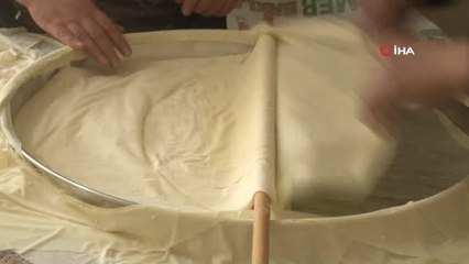 Beypazarı'nın 80 katlı baklavası için yoğun bayram mesaisi başladı