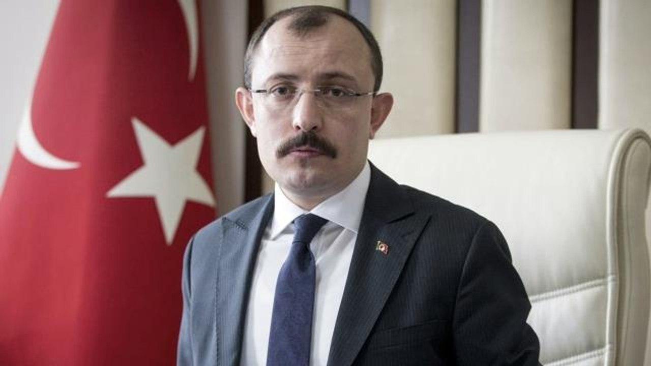 Son Dakika! Bakan Muş "Cumhuriyet tarihinde bir rekor" diyerek duyurdu: Dün, bir günde 1 milyar 956 milyon dolar ihracat yaptık