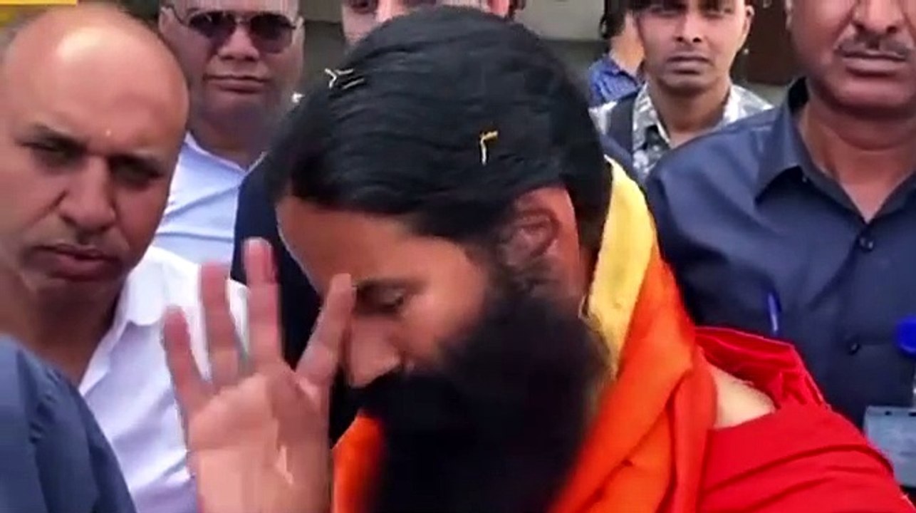 VIDEO : पेट्रोल-डीज़ल कीमतों में लगातार बढ़ोतरी पर ये क्या बोले बाबा रामदेव?