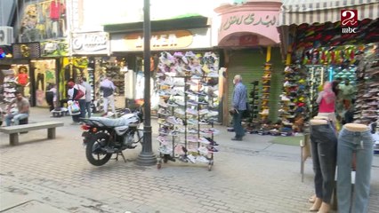 بمناسبة عيد الفطر المبارك.. خصومات وعروض بمحلات الملابس وإقبال من الجمهور