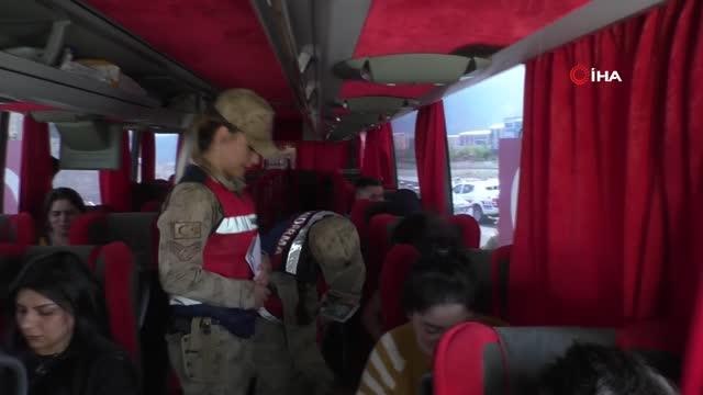 Bayram öncesi yolculara trafik kuralları ve emniyet kemeri uyarısı