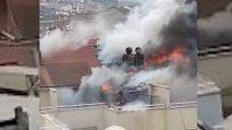 Çatısı alev alev yanan 3 katlı binada ‘yardım edin’ çığlıkları yükseldi