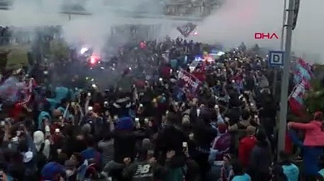 Trabzonspor'a statta coşkulu karşılama