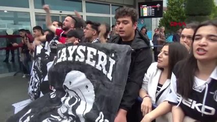 SPOR Beşiktaş'a Kayseri'de meşaleli karşılama