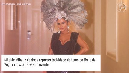 Mileide Mihaile surpreende em look com brilhos e penas para Baile da Vogue e avisa: 'A moda brasileira é plural'