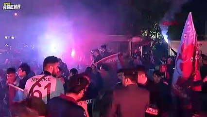 Ankara'da Trabzonsporlu taraftarların şampiyonluk coşkusu
