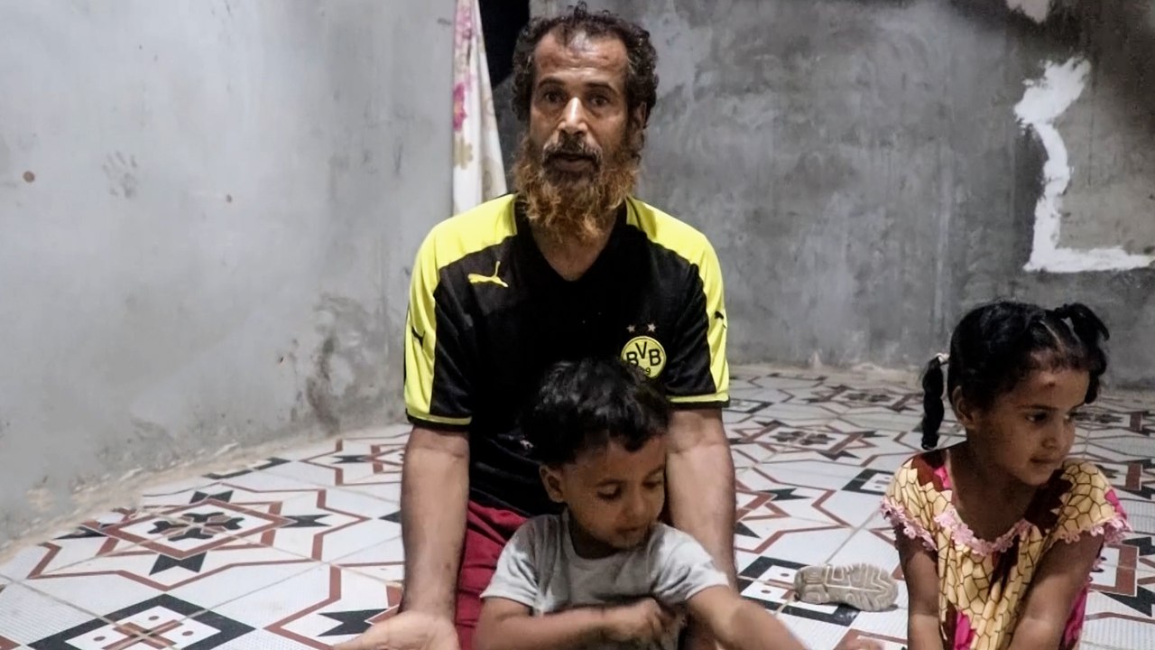 الحرب والغلاء يحرمان اليمنيين فرحة العيد