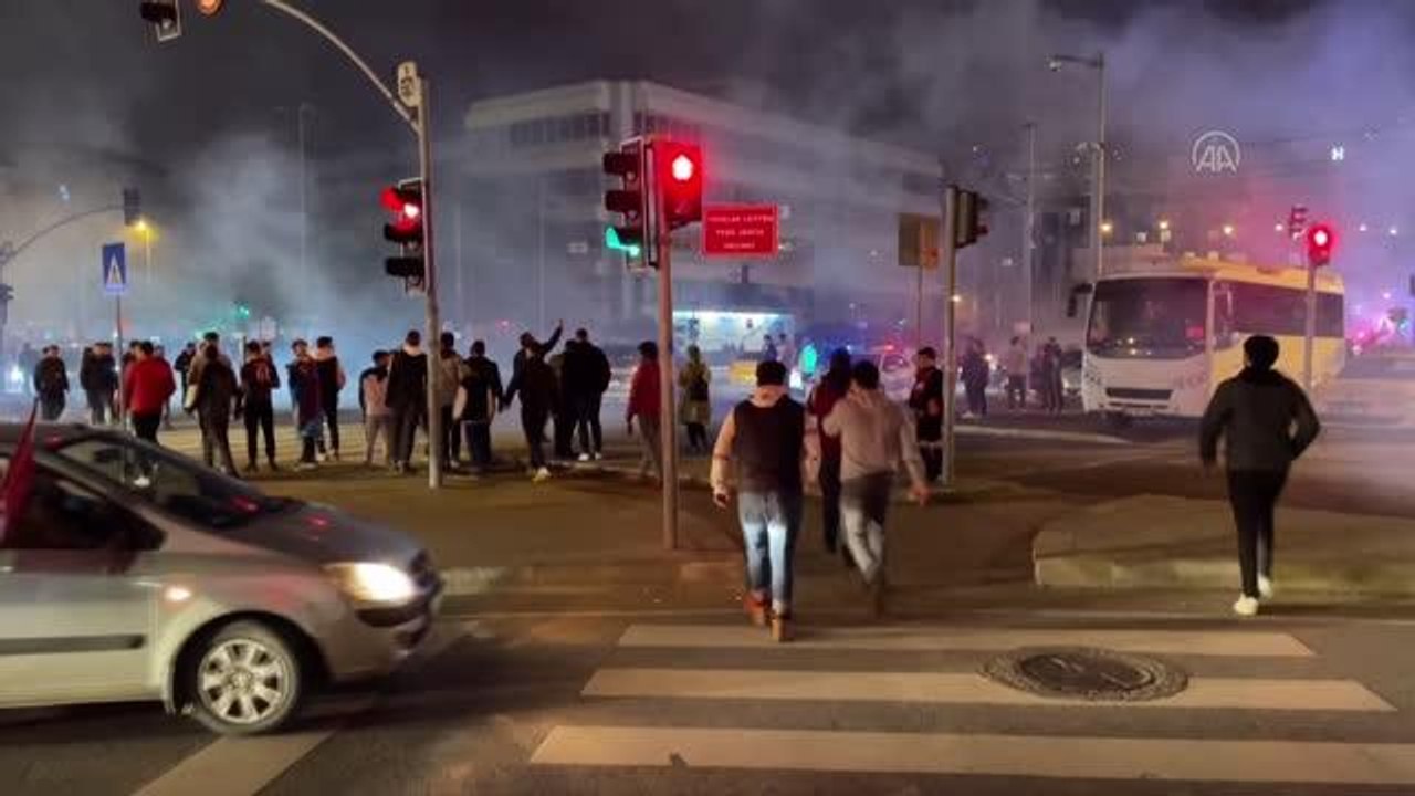 Trabzonspor'lu taraftarların şampiyonluk sevinci