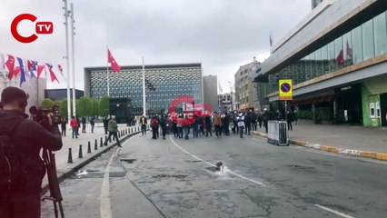 Hak İş ve Genel Başkan Mahmut Arslan alana giriş yaptı