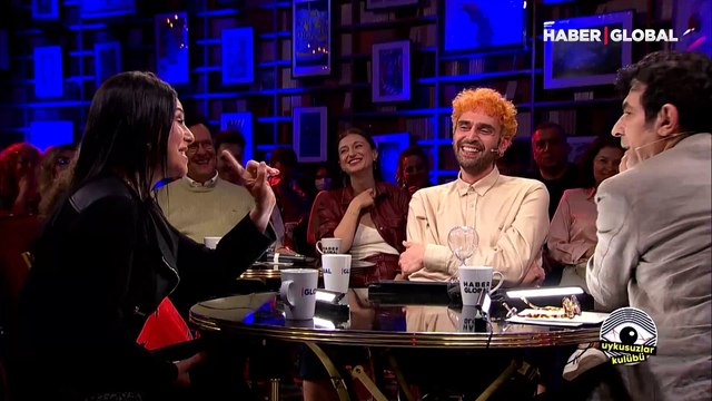 Esas Tiyatroda Oyunculuk Yaptığını Hissediyorsun | Uykusuzlar Kulübü