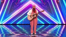 Honey Scott WOWS the Judges with original song - Auditions - BGT 2022