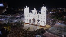 El 'alumbrao' y sus 25.000 luces led dan comienzo a la esperada feria de Abril