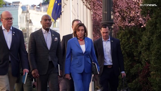 La visita a sorpresa di Pelosi a Kiev: La vostra lotta è per la libertà di tutti