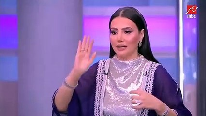 دينا فؤاد تحكي موقفا غريبا حدث معها أمام الكعبة