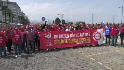 İzmir'de '1 Mayıs' Coşkusu. Tunç Soyer: "Ey Muktedirler, Korkun Bizden. Açlığımızdan, Dürüstlüğümüzden, Aşkımızdan Korkun"