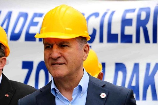 TDP Genel Başkanı Sarıgül, Zonguldak'ta 1 Mayıs kutlamalarına katıldı