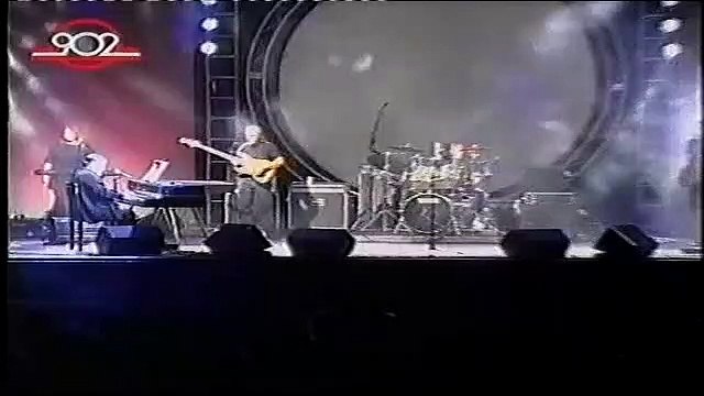 BLACK & WHITE MYRON __ '''ΚΑΡΑΝΤΙ''', ΠΟΙΗΣΗ: ΝΙΚΟΣ ΚΑΒΒΑΔΙΑΣ, ΜΟΥΣΙΚΗ & ΕΡΜΗΝΕΙΑ: ΘΑΝΟΣ ΜΙΚΡΟΥΤΣΙΚΟΣ, ΗΛΕΚΤΡΙΚΗ ΚΙΘΑΡΑ: ΧΡΙΣΤΟΦΟΡΟΣ ΚΡΟΚΙΔΗΣ...]