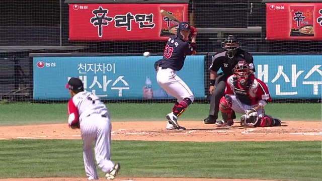 롯데, 10년 만에 LG에 3연승...두산, SSG 20승 저지 / YTN