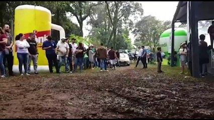 Costelão esgotado! Festa do Trabalhador reúne centenas de pessoas em Cascavel