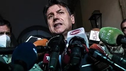 Il Pd avvisa Conte: "In politica ester@ niente balbuzie"