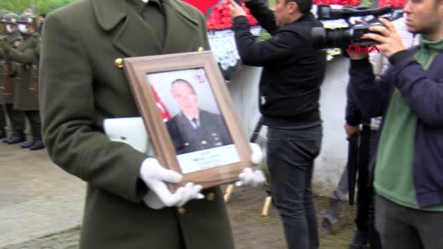 ŞEHİT UZMAN ÇAVUŞ MÜMİN ÇARKCI TOPRAĞA VERİLDİ