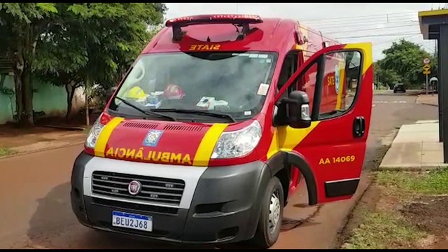 Homem fica ferido ao cair em ponto de ônibus no Cascavel Velho