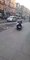 Un policier se rate en voulant stopper un motard avec une herse...
