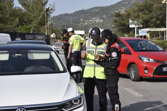 Bodrum'da hassas burunlar da bayram tatili mesaisinde