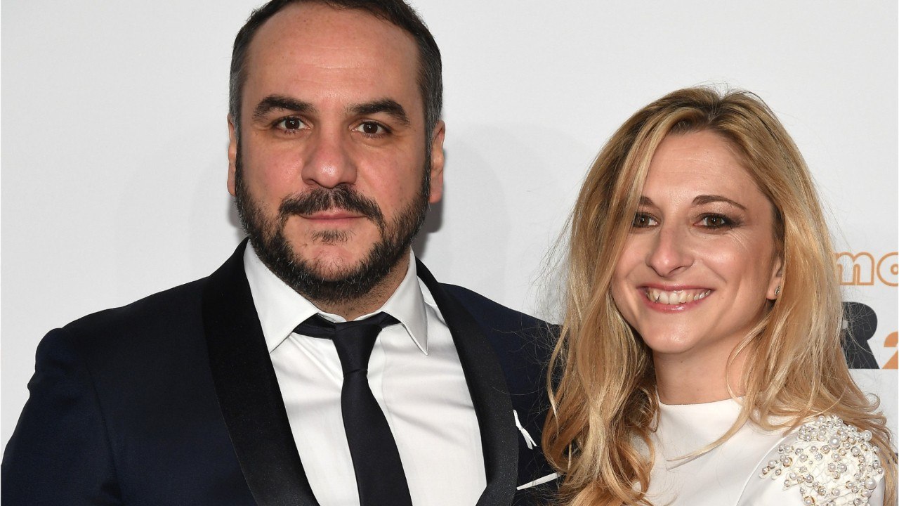 GALA VIDEO - PHOTO - François-Xavier Demaison bientôt papa pour la deuxième fois, sa femme dévoile son ventre arrondi