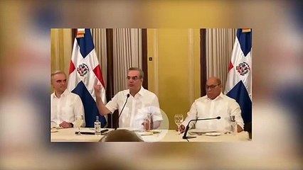Abinader exhorta a la oposición a darle recomendaciones en vez que pedirle que bajen los precios