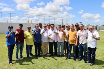 Prefeito de São João inicia celebrações do Dia do Trabalhador com entrega de importantes obras