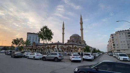 Ramazan Bayramı namazı kılındı