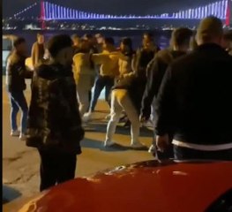 Son dakika haberi... ÜSKÜDAR'DA KAZADAN SONRA ÇIKAN KAVGA KAMERADA