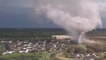 Des images EXTRÊMES de tornade capturées par un drone au-dessus d'Andover (Etats Unis)