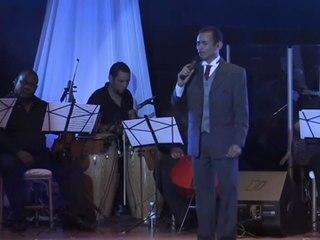 Ambiorix Padilla - Levántate yo estoy contigo.