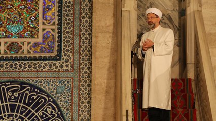 Ali Erbaş’tan ‘İngilizce’ hutbe