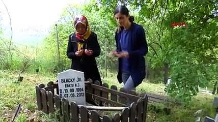 Evcil hayvan mezarlığına bayram ziyareti