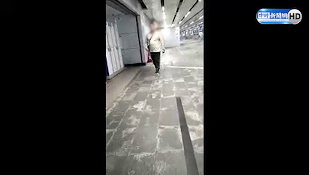 短裙長腿正妹遭北車「百元哥」無罩借錢